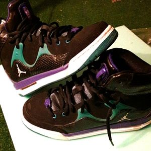 Jordans size 7 Nike black purple teal nwot